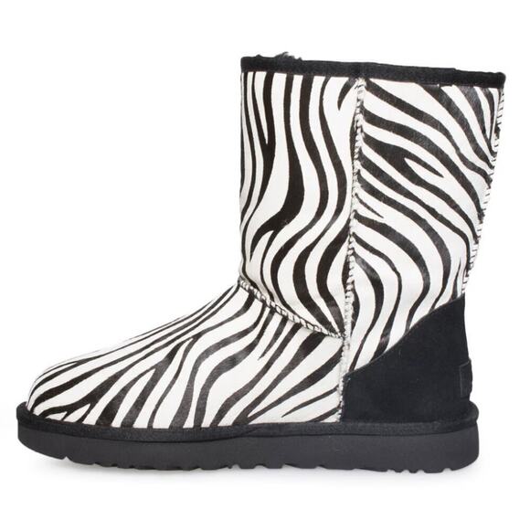 UGG Classic Short Exotic Zebra Boots Women's size 9 - Picture 3 of 10